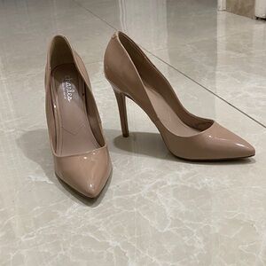 Charles David Nude Patent Leather Heels